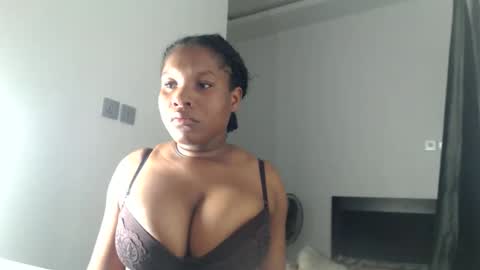 Karina online show from April 5, 2026, 7:22 pm