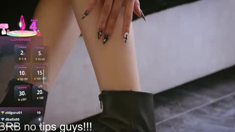 princess_tokyo_ online show from February 21, 2025, 5:31 pm