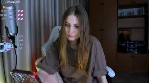 princessaalicc online show from January 5, 2026, 5:27 pm