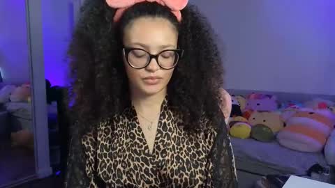 Amber online show from November 29, 2025, 2:03 am