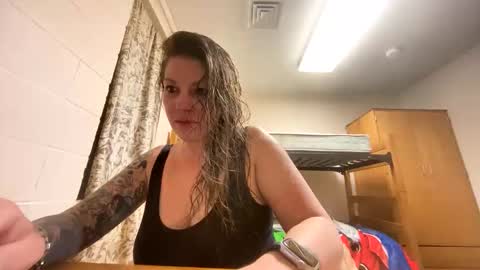 Snapshot of princessdaisy182 chatting on April 8, 2026, 3:28 am Daisy online show from April 8, 2026, 3:28 am