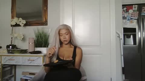 princesskimami online show from October 2, 2025, 4:14 pm