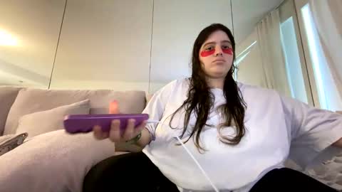 Snapshot of princesslaylaa chatting on March 8, 2026, 7:28 pm princessviccxo online show from March 8, 2026, 7:28 pm