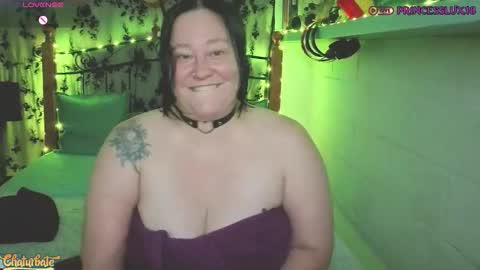 Lux Alot Luxi online show from February 11, 2026, 8:03 pm
