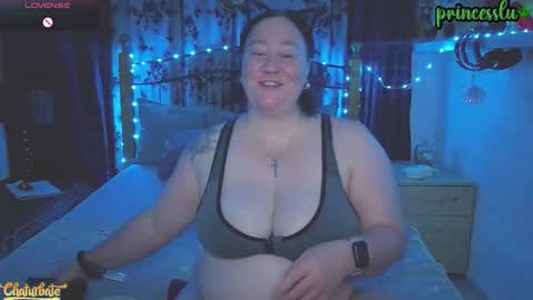 Lux Alot Luxi online show from February 24, 2026, 8:07 pm