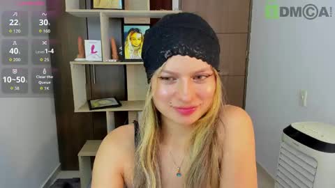 Snapshot of princessmariana25 chatting on October 14, 2025, 7:25 pm princessmariana25 online show from October 14, 2025, 7:25 pm