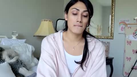 Snapshot of prinxessally chatting on January 19, 2025, 6:32 pm Prinxessally online show from January 19, 2025, 6:32 pm