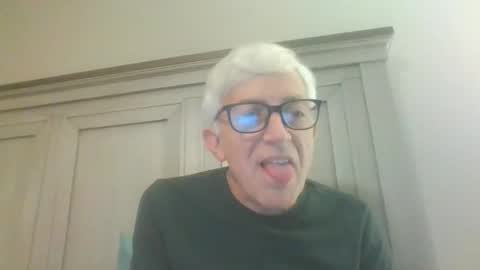 PrivatePilot online show from November 18, 2025, 3:56 am