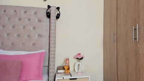 Profana Red online show from December 12, 2024, 12:38 am