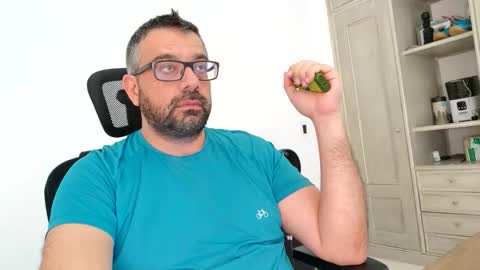 Professional manBD online show from November 2, 2025, 2:52 pm