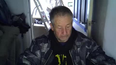 projectorepson online show from October 20, 2025, 4:18 pm