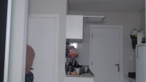 Snapshot of promuscles4u chatting on December 17, 2024, 11:16 pm promuscles4u online show from December 17, 2024, 11:16 pm