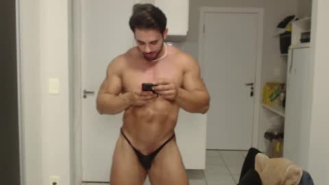 Snapshot of promuscles4u chatting on December 22, 2024, 9:31 pm promuscles4u online show from December 22, 2024, 9:31 pm