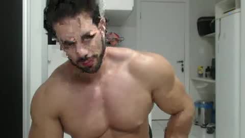 Snapshot of promuscles4u chatting on January 5, 2025, 1:03 am promuscles4u online show from January 5, 2025, 1:03 am