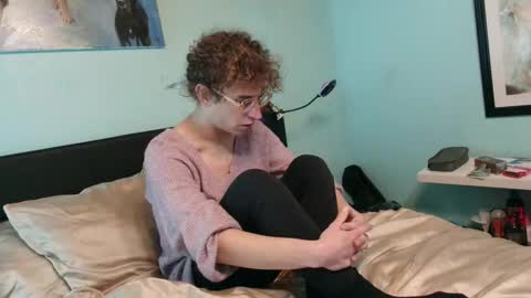 prxscillia_tx online show from December 5, 2025, 4:47 pm