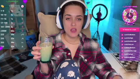 Queen of Pain online show from December 21, 2024, 7:38 pm