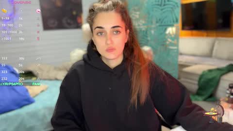 Queen of Pain online show from October 17, 2025, 12:41 pm