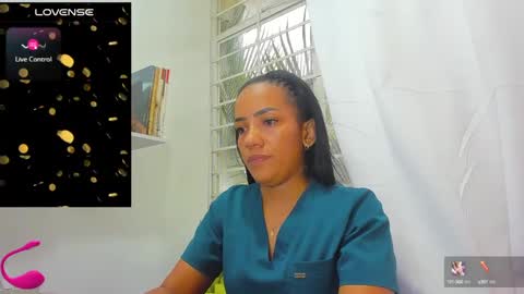 psique_naughty2 online show from February 3, 2025, 9:07 pm