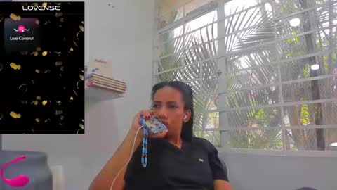 psique_naughty2 online show from February 5, 2025, 6:26 pm