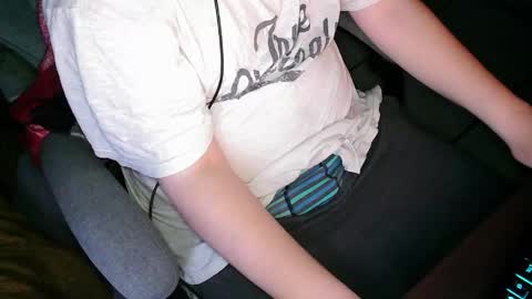 your mysterious man online show from April 17, 2026, 2:25 am