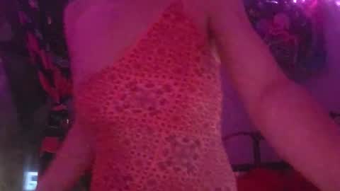 puddled_wonderland online show from October 13, 2025, 1:27 am