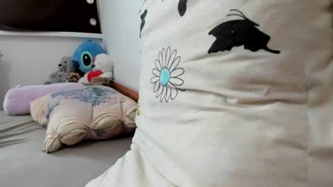 Snapshot of puffies_fantasy chatting on July 10, 2026, 10:40 am puffies_fantasy online show from July 10, 2026, 10:40 am