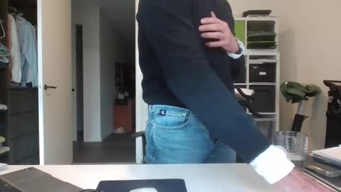 puffiest online show from September 12, 2025, 5:18 am