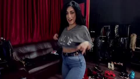 MissPuffyLove online show from March 26, 2026, 10:04 pm