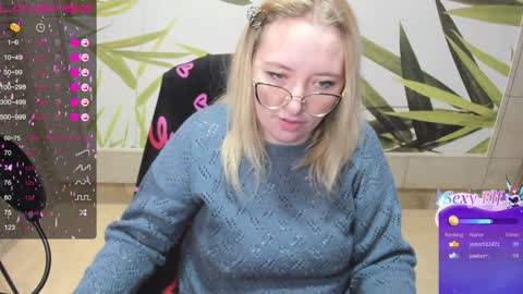 Snapshot of puffybun chatting on December 19, 2024, 4:02 am puffybun online show from December 19, 2024, 4:02 am