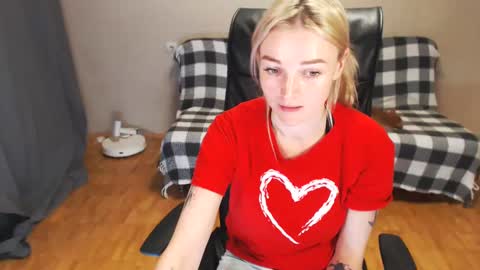 Snapshot of puma_ma chatting on December 28, 2024, 3:26 pm Polly online show from December 28, 2024, 3:26 pm