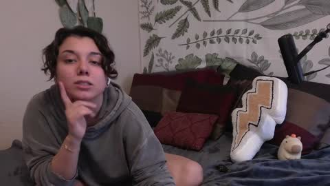 Snapshot of punkpuppy chatting on January 6, 2025, 7:13 pm emmy online show from January 6, 2025, 7:13 pm