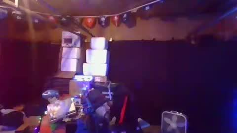 punkrunr083 online show from February 24, 2026, 8:01 am