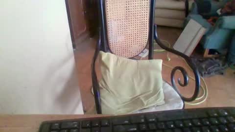 pup_y online show from September 28, 2025, 10:09 am