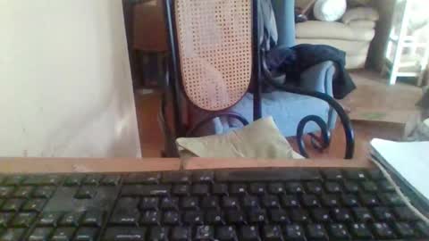 pup_y online show from November 18, 2025, 4:00 pm