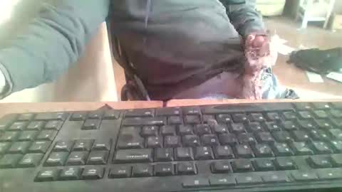 pup_y online show from January 16, 2026, 1:37 pm