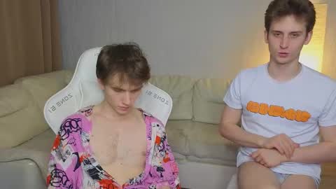 Snapshot of pupsenish chatting on January 17, 2026, 3:28 pm Jesse online show from January 17, 2026, 3:28 pm