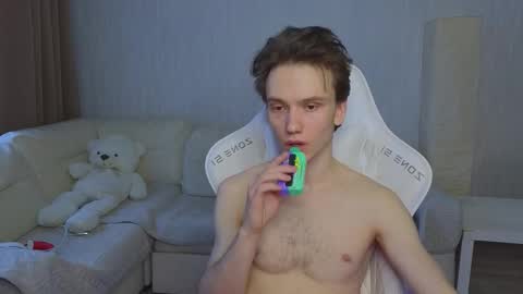 Snapshot of pupsenish chatting on February 1, 2026, 5:06 am Jesse online show from February 1, 2026, 5:06 am