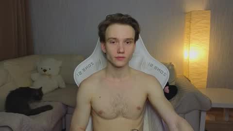 Snapshot of pupsenish chatting on February 4, 2026, 2:39 am Jesse online show from February 4, 2026, 2:39 am