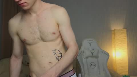 Snapshot of pupsenish chatting on February 11, 2026, 3:00 am Jesse online show from February 11, 2026, 3:00 am