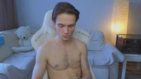 Snapshot of pupsenish chatting on February 18, 2026, 5:36 am Jesse online show from February 18, 2026, 5:36 am