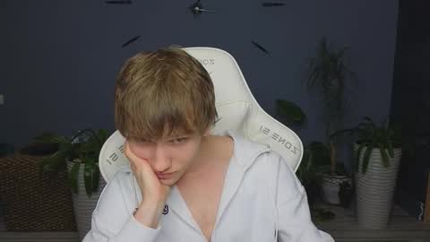 Snapshot of pupsenish chatting on March 19, 2026, 4:00 pm Jesse online show from March 19, 2026, 4:00 pm