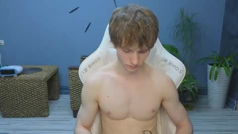 Snapshot of pupsenish chatting on April 1, 2026, 1:50 am Jesse online show from April 1, 2026, 1:50 am