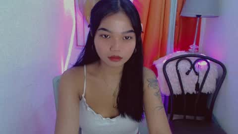 Snapshot of pure_asian_beauty chatting on July 24, 2026, 4:43 am zarah online show from July 24, 2026, 4:43 am
