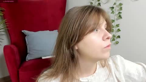 constant schedule Wednesday  Friday  Saturday  Sunday  The Rosemarie online show from April 20, 2026, 5:32 am