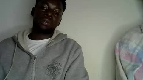 Snapshot of pureblack_ chatting on October 5, 2025, 6:17 pm Pureblack online show from October 5, 2025, 6:17 pm