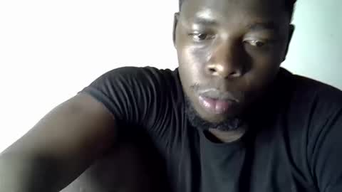 Snapshot of pureblack_ chatting on October 9, 2025, 3:32 pm Pureblack online show from October 9, 2025, 3:32 pm