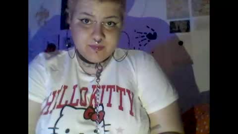 Snapshot of purelilac chatting on April 1, 2026, 2:45 am Lilac online show from April 1, 2026, 2:45 am