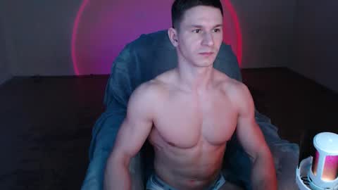 puremenshape online show from January 12, 2026, 6:35 pm