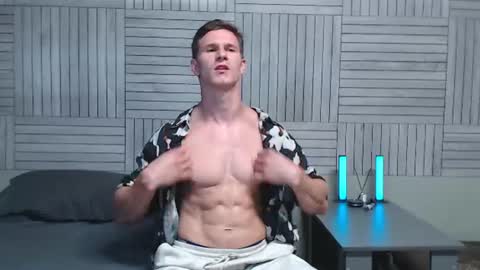 Snapshot of puremenshape chatting on June 27, 2026, 1:50 pm puremenshape online show from June 27, 2026, 1:50 pm