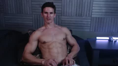 Snapshot of puremenshape chatting on July 5, 2026, 7:32 pm puremenshape online show from July 5, 2026, 7:32 pm